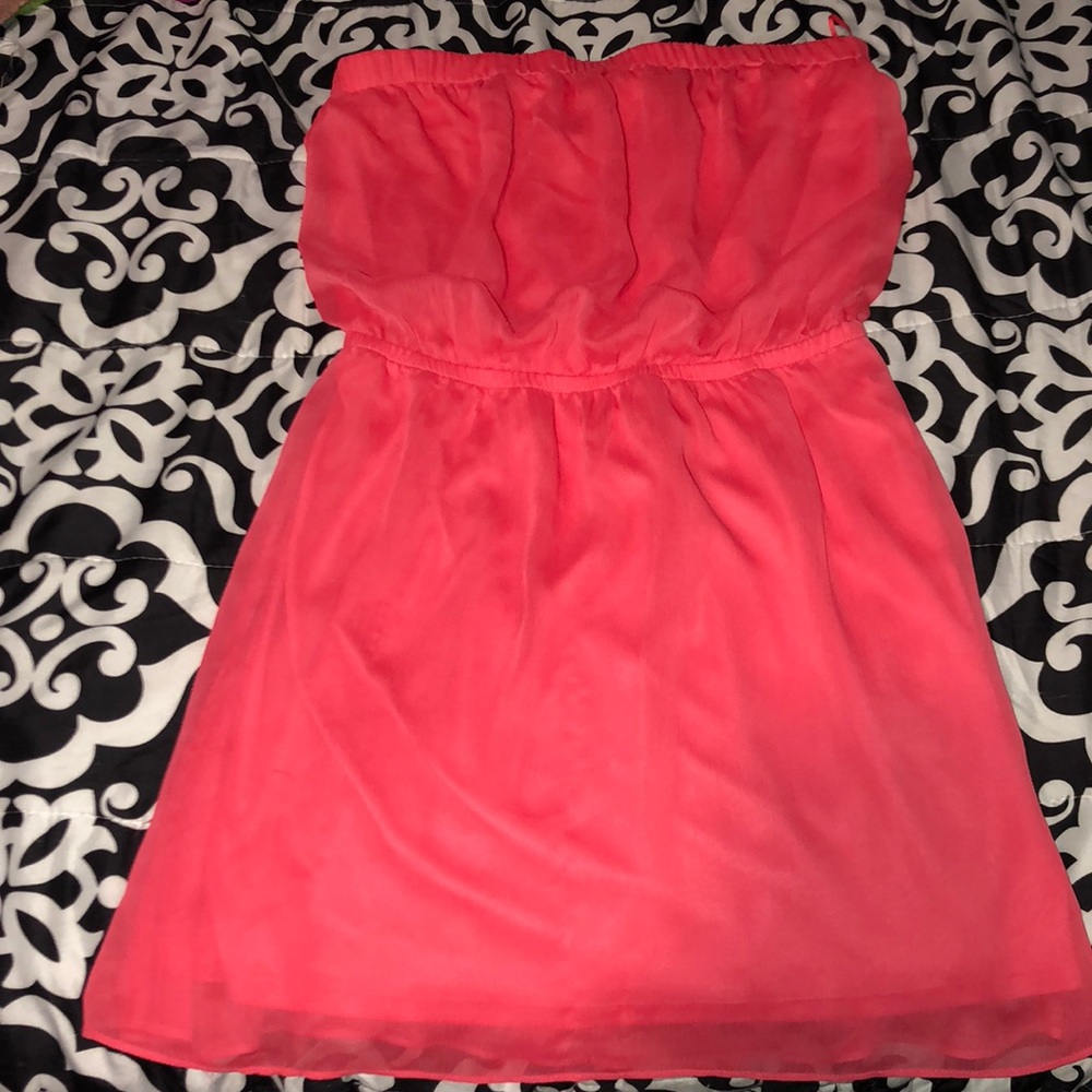 Strapless dress
